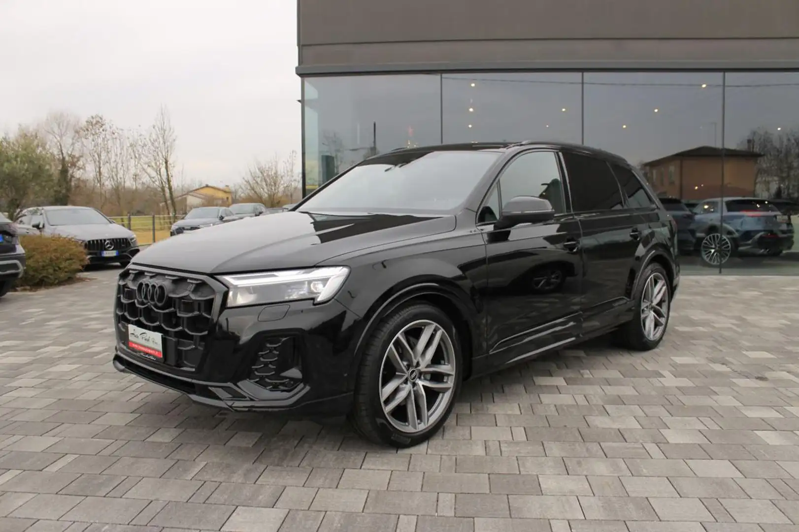 Audi Q7 SUV 45 TDI quattro tiptronic S line Edition Schwarz - 2