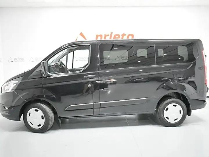 Ford Transit Custom 2023, foto 2