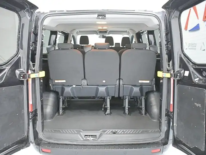 Ford Transit Custom 2023, foto 27