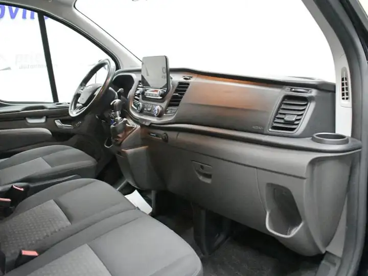 Ford Transit Custom 2023, foto 43