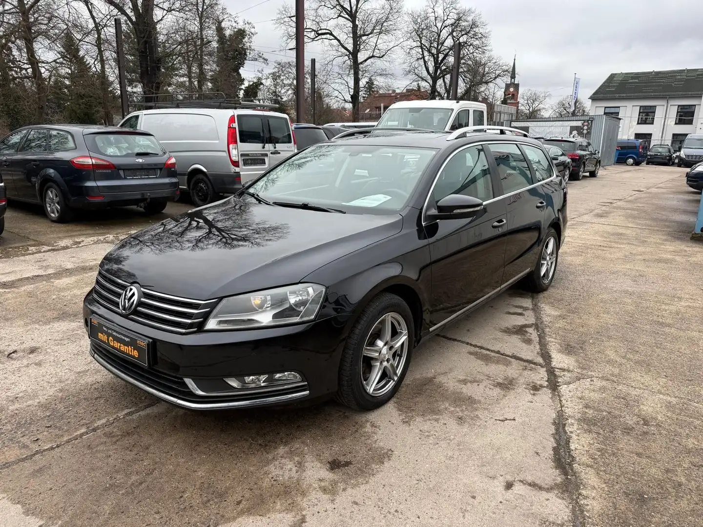 Volkswagen Passat Variant Comfortline *TUV NEU*AHK*SHZ* Schwarz - 1