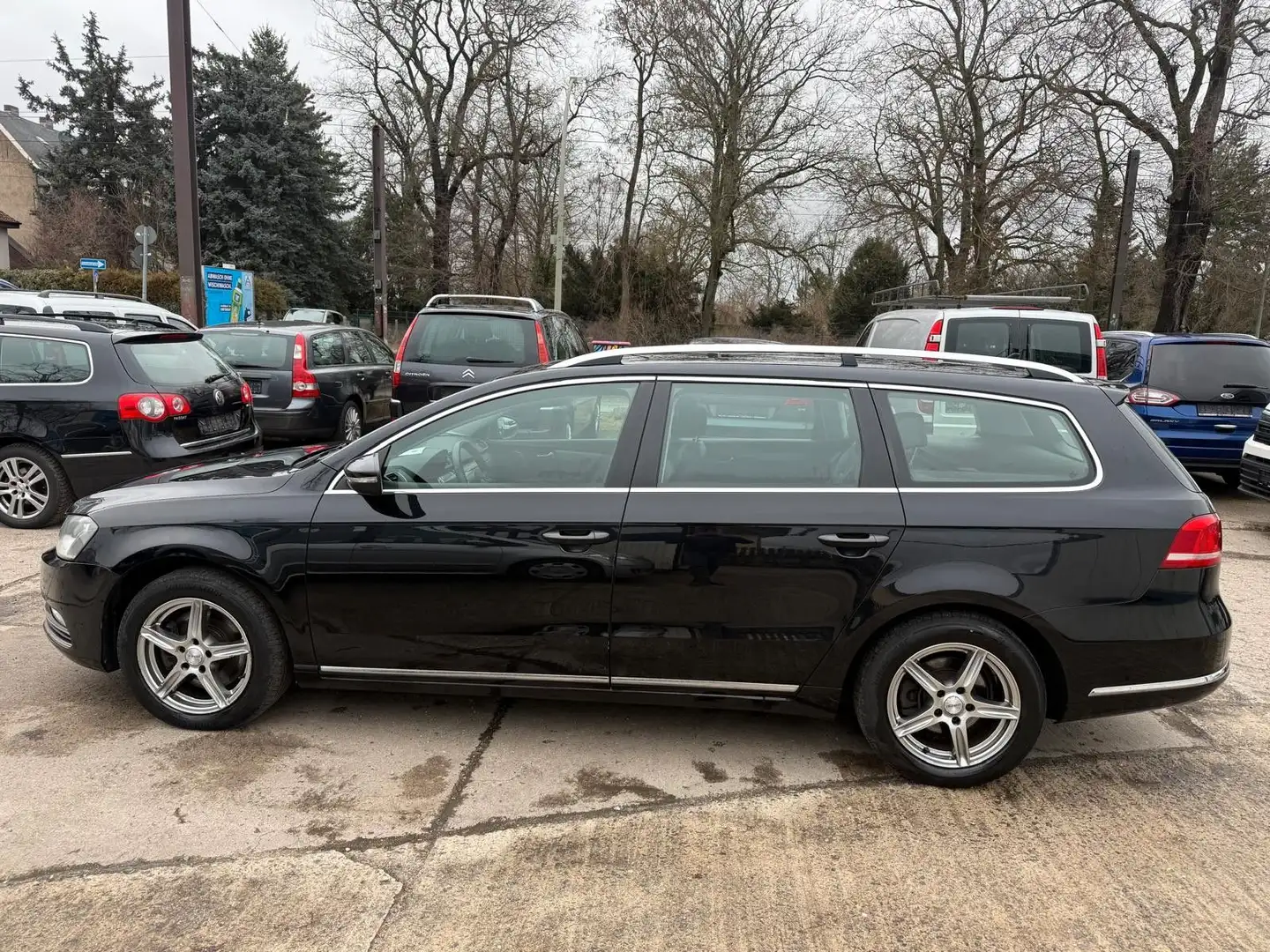 Volkswagen Passat Variant Comfortline *TUV NEU*AHK*SHZ* Schwarz - 2