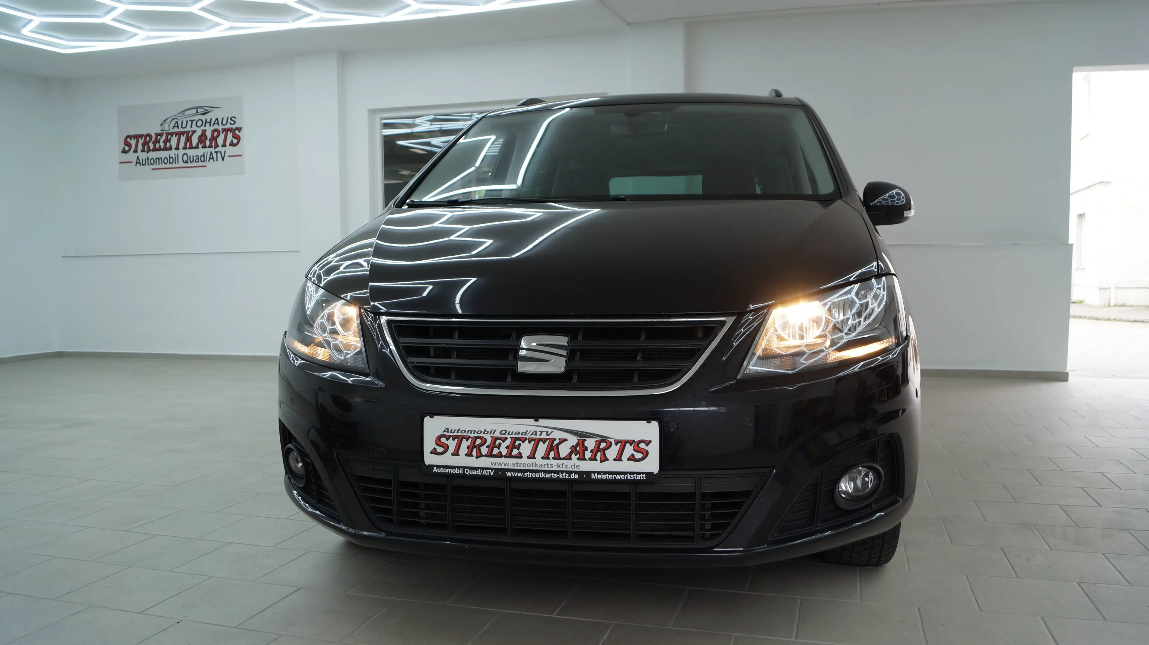 SEAT Alhambra 2.0 Style 7-Sitz AHK Navi PDC Kamera — photo 5