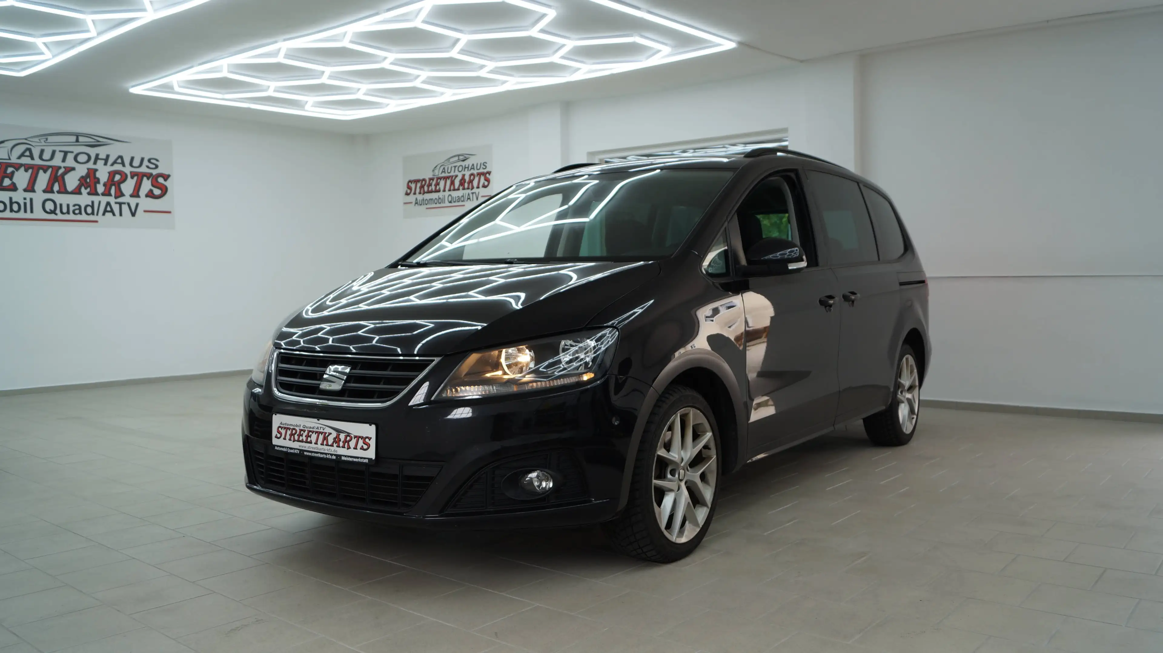 SEAT Alhambra 2.0 Style 7-Sitz AHK Navi PDC Kamera