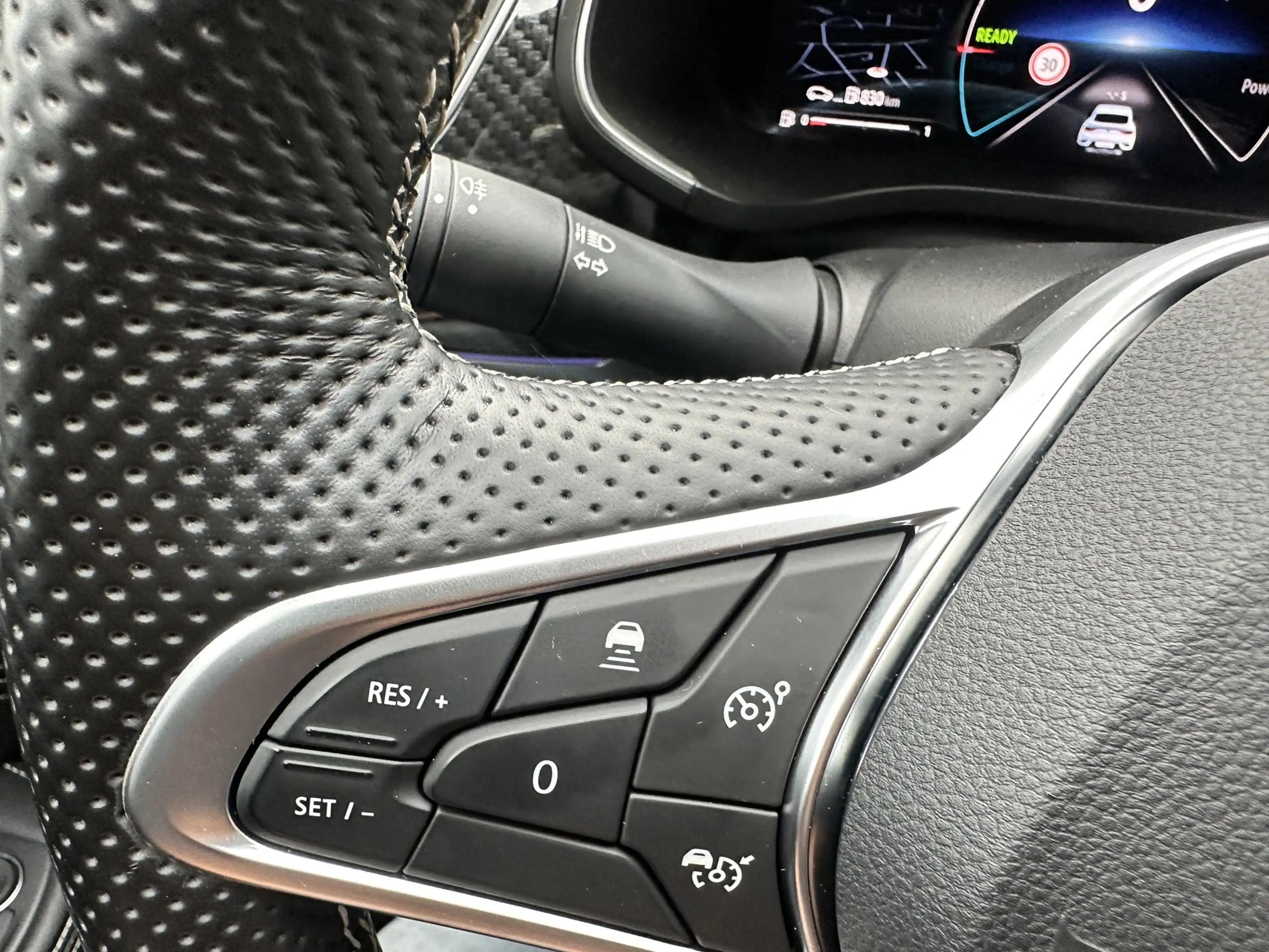 Renault Arkana 1.6 E-Tech hybrid 145 E-Tech engineered — photo 24