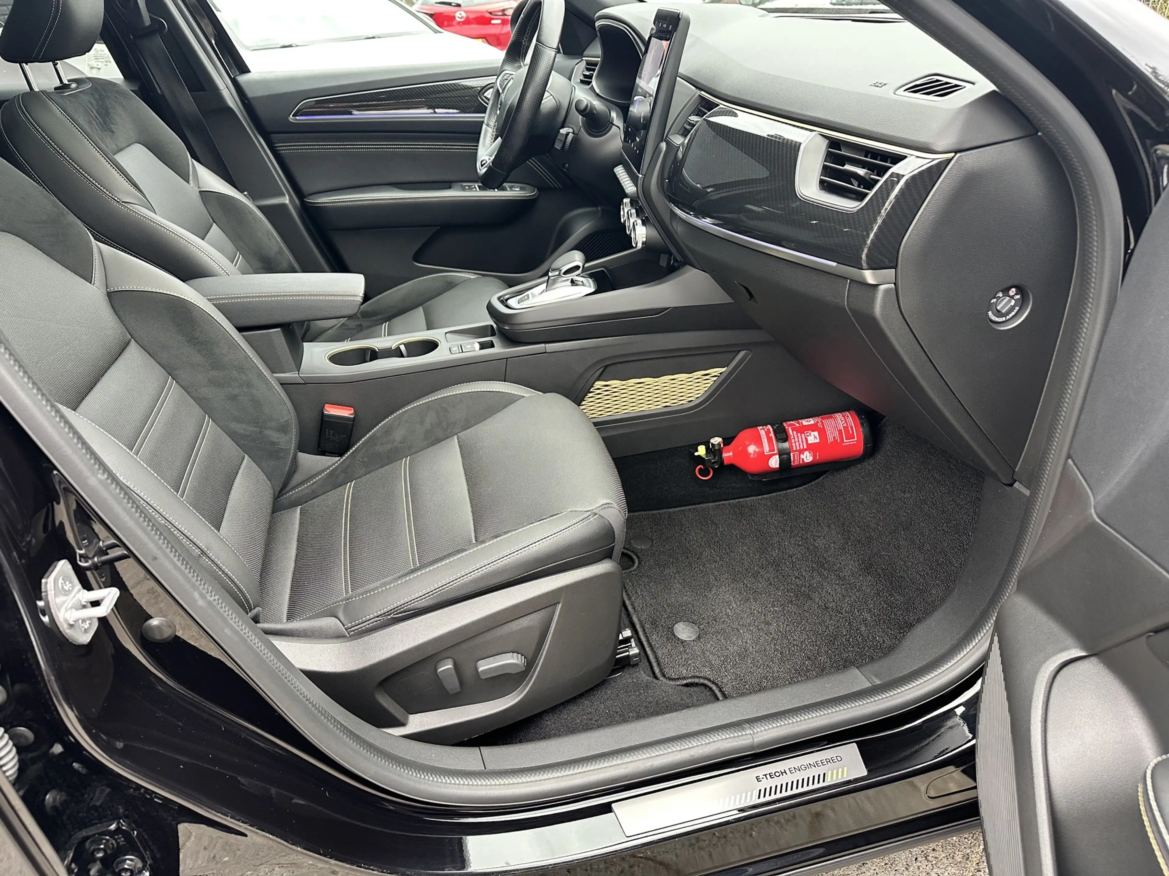 Renault Arkana 1.6 E-Tech hybrid 145 E-Tech engineered — photo 13