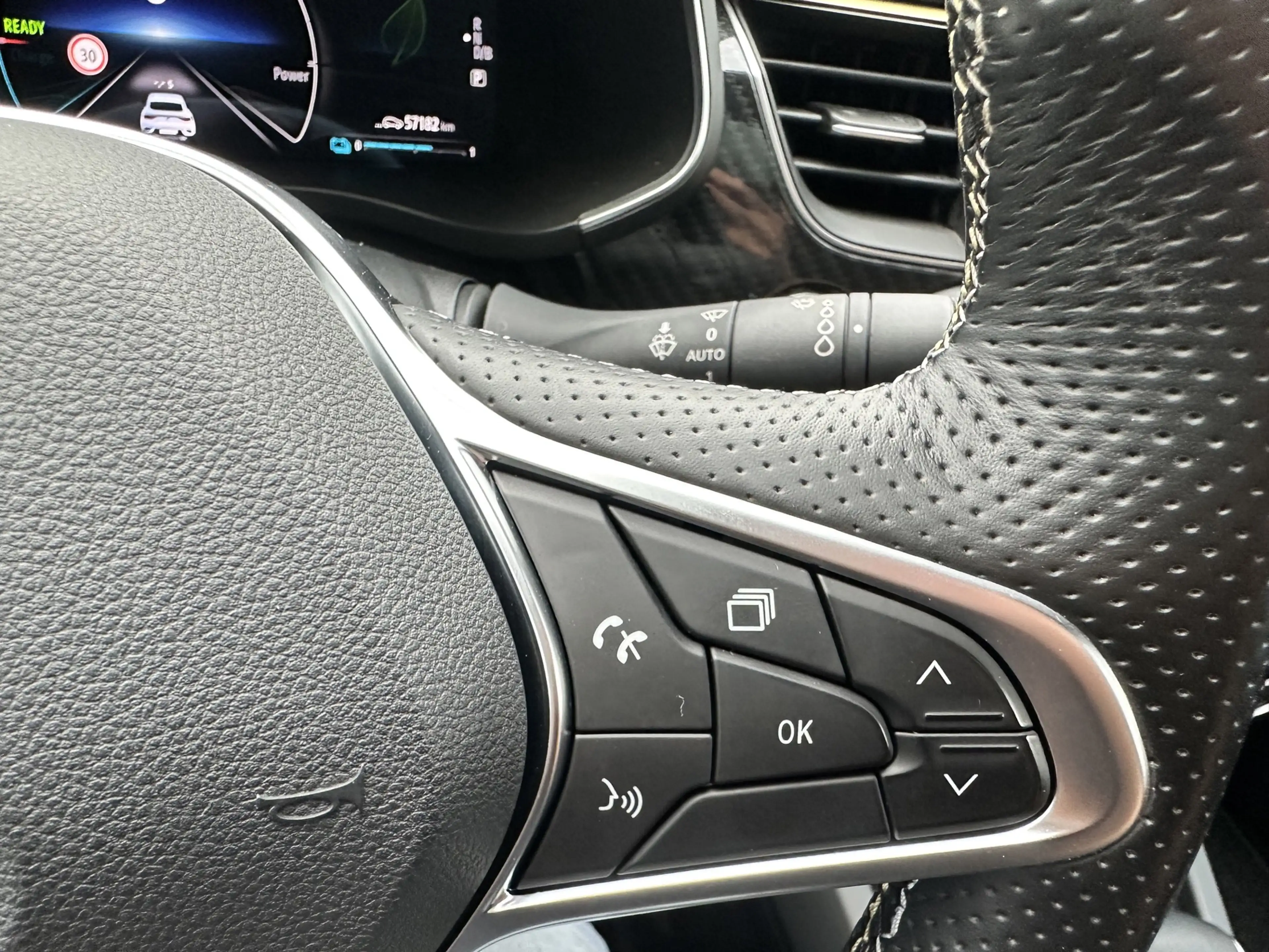 Renault Arkana 1.6 E-Tech hybrid 145 E-Tech engineered — photo 26