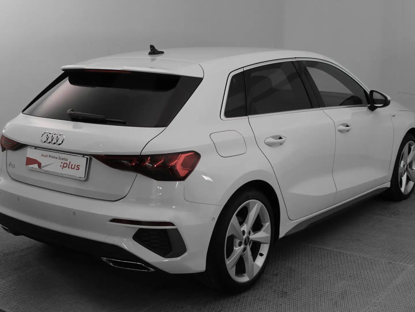 Audi A3 A3 Sportback 35 2.0 tdi S line Edition s-tronic Bianco - 2