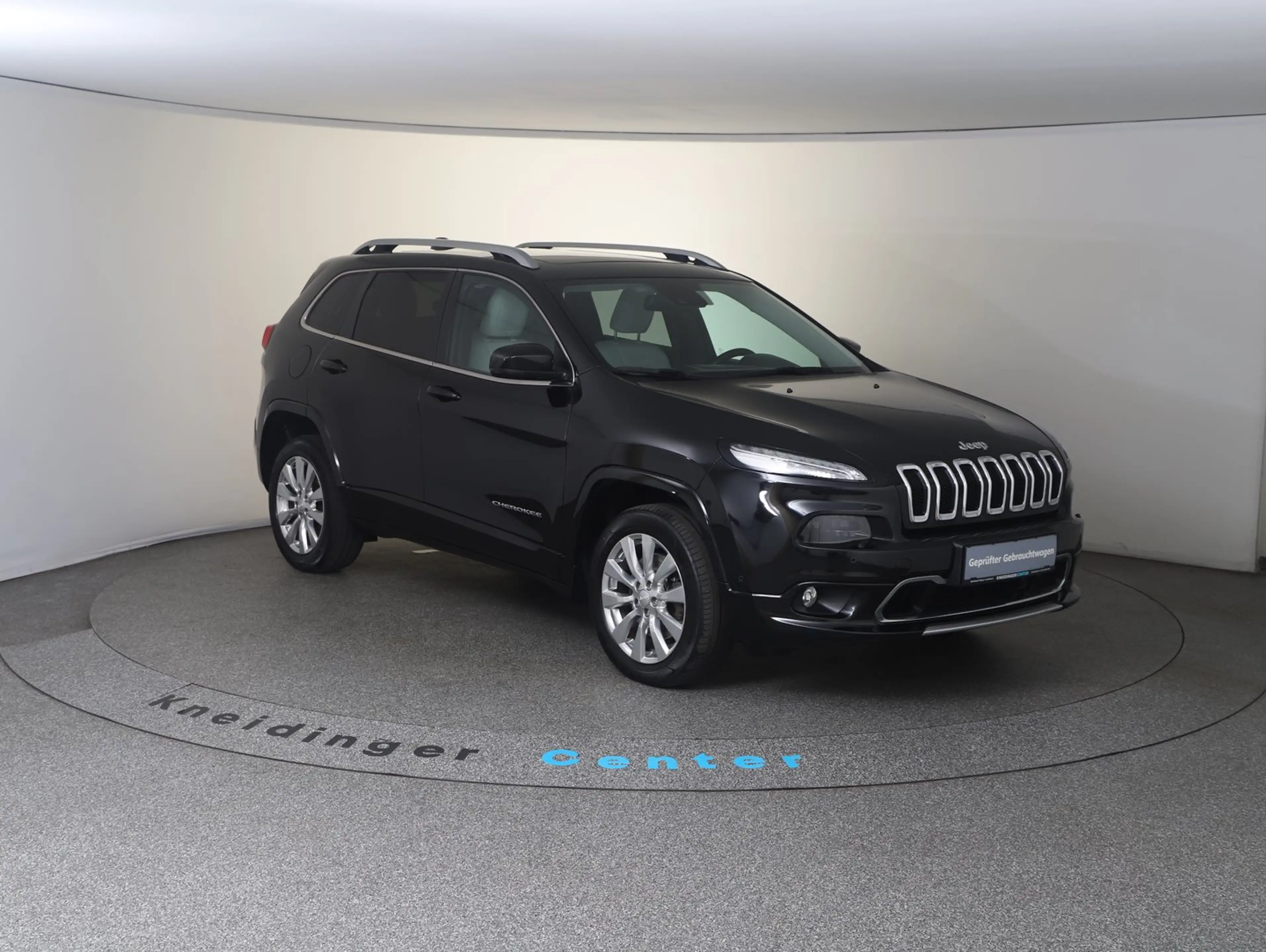 Jeep Cherokee 2,2 MultiJet II AWD Overland Aut. — photo 5