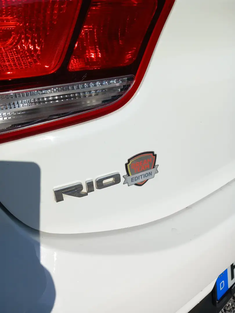 Kia Rio Rio 1.2 Dream-Team Edition Weiß - 2