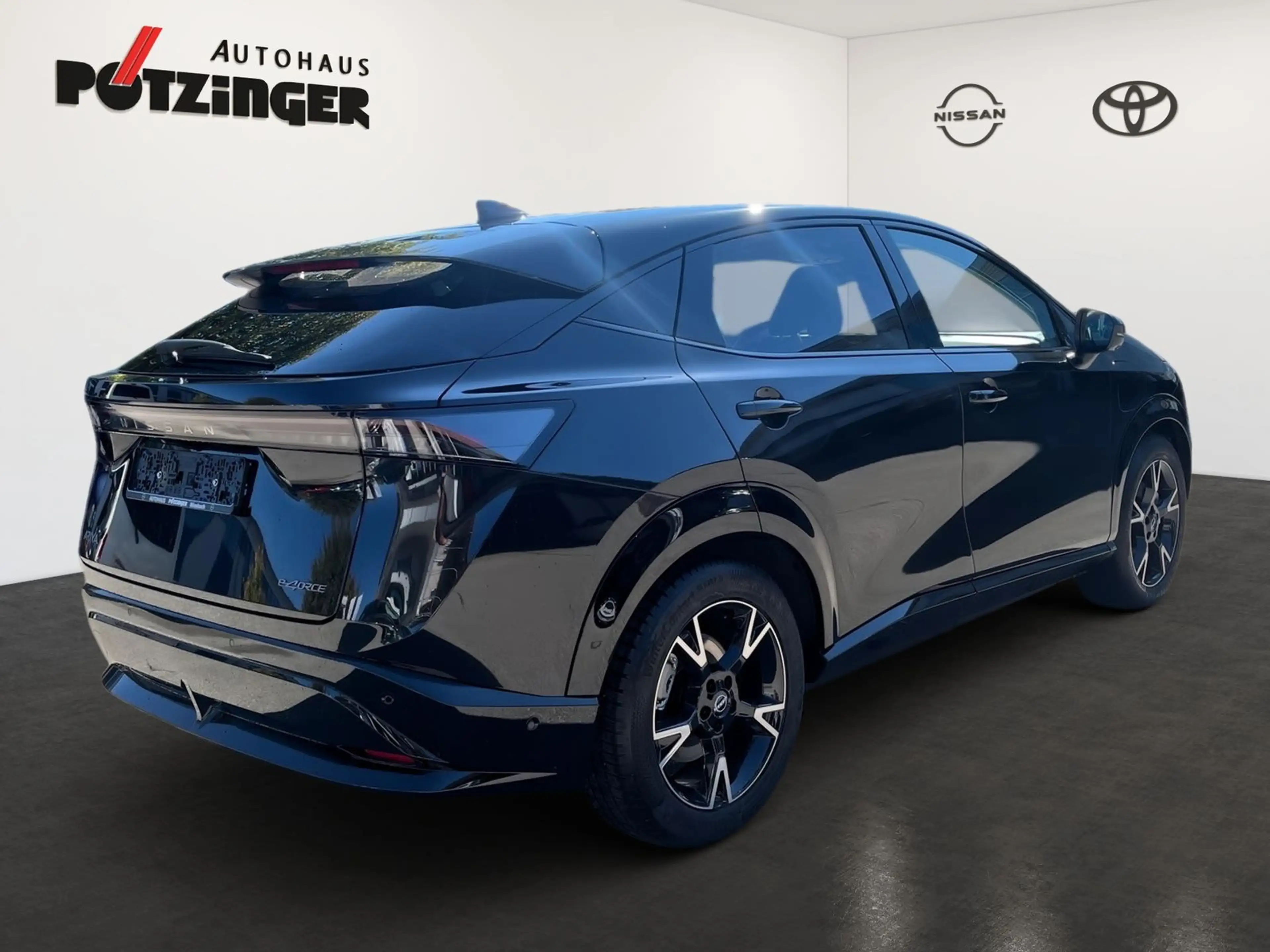 Nissan Ariya 87kWh e4ORCE Evolve,MY27,google,V2L,20Z,SD — photo 3