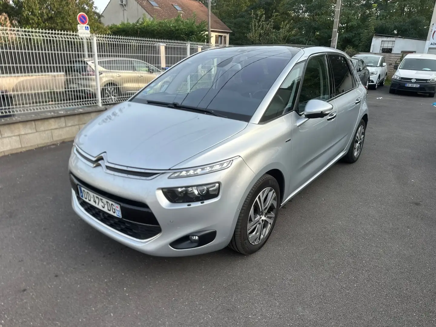 Citroen C4 C4 e-HDi 115 Exclusive ETG6 Grijs - 1