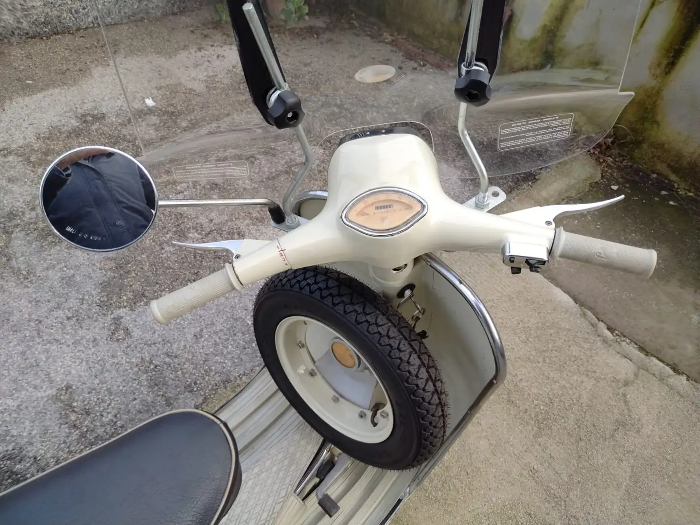 Vespa 150 GL Beige - 2