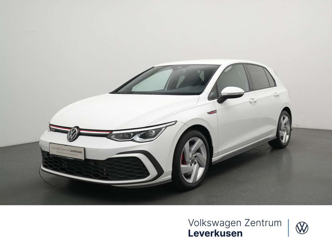Volkswagen Golf — Volkswagen Golf VIII GTI DSG NAVI LED KAM SHZ KAM