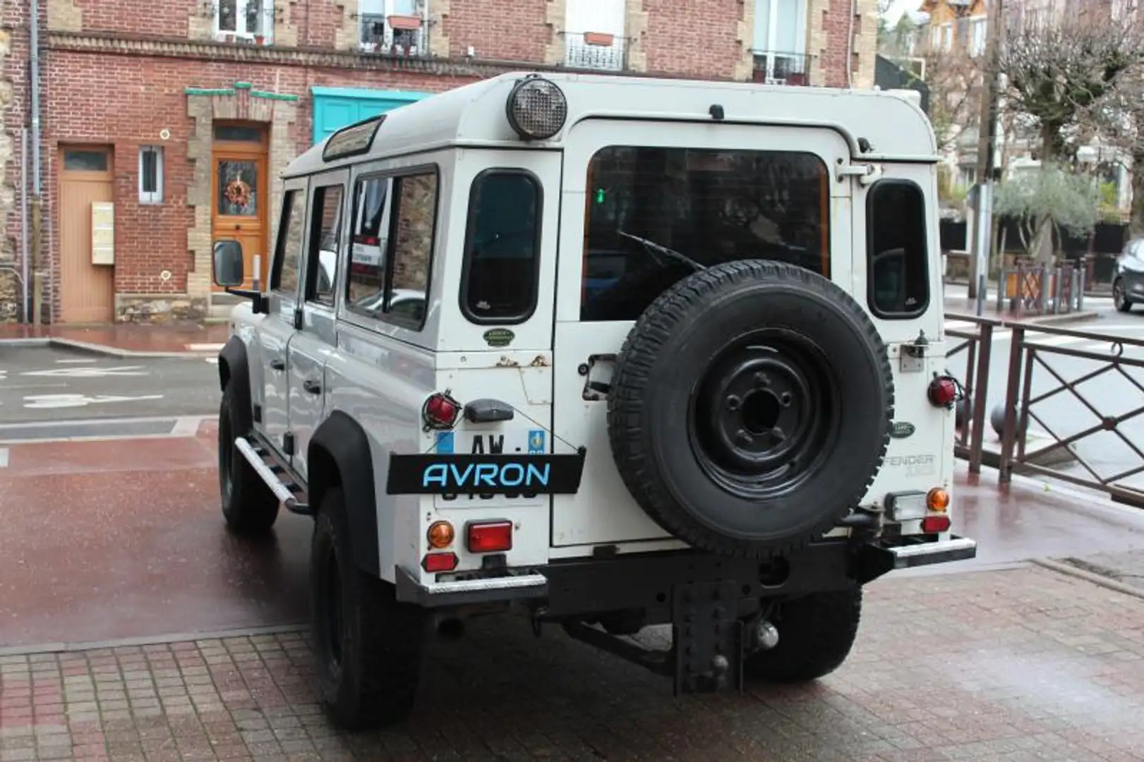 Land Rover Defender ii 110 td5 station wagon - 2