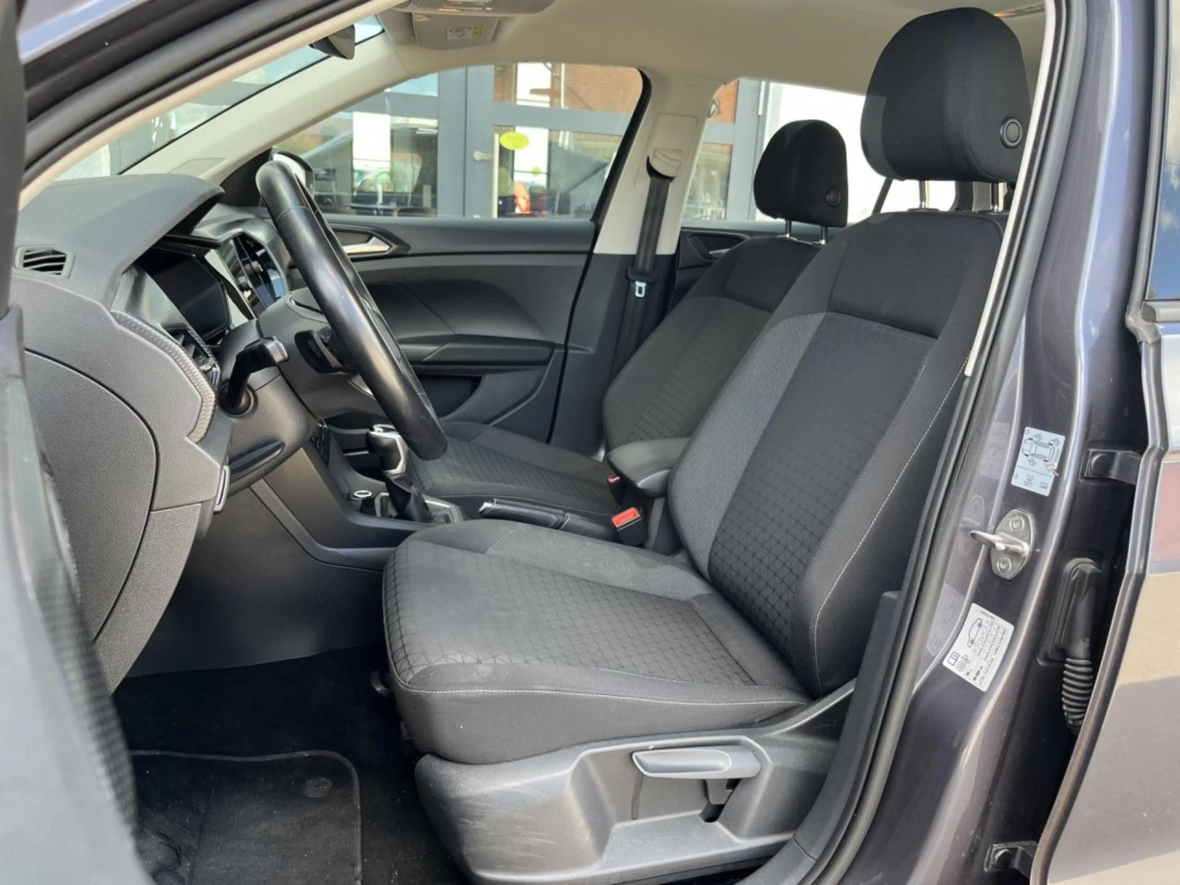 Volkswagen T-Cross Life 1,0 TSI DSG ACC Kamera LED App — photo 12
