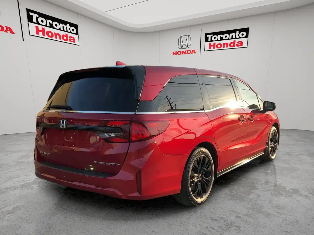 Honda Odyssey снимка Honda Odyssey