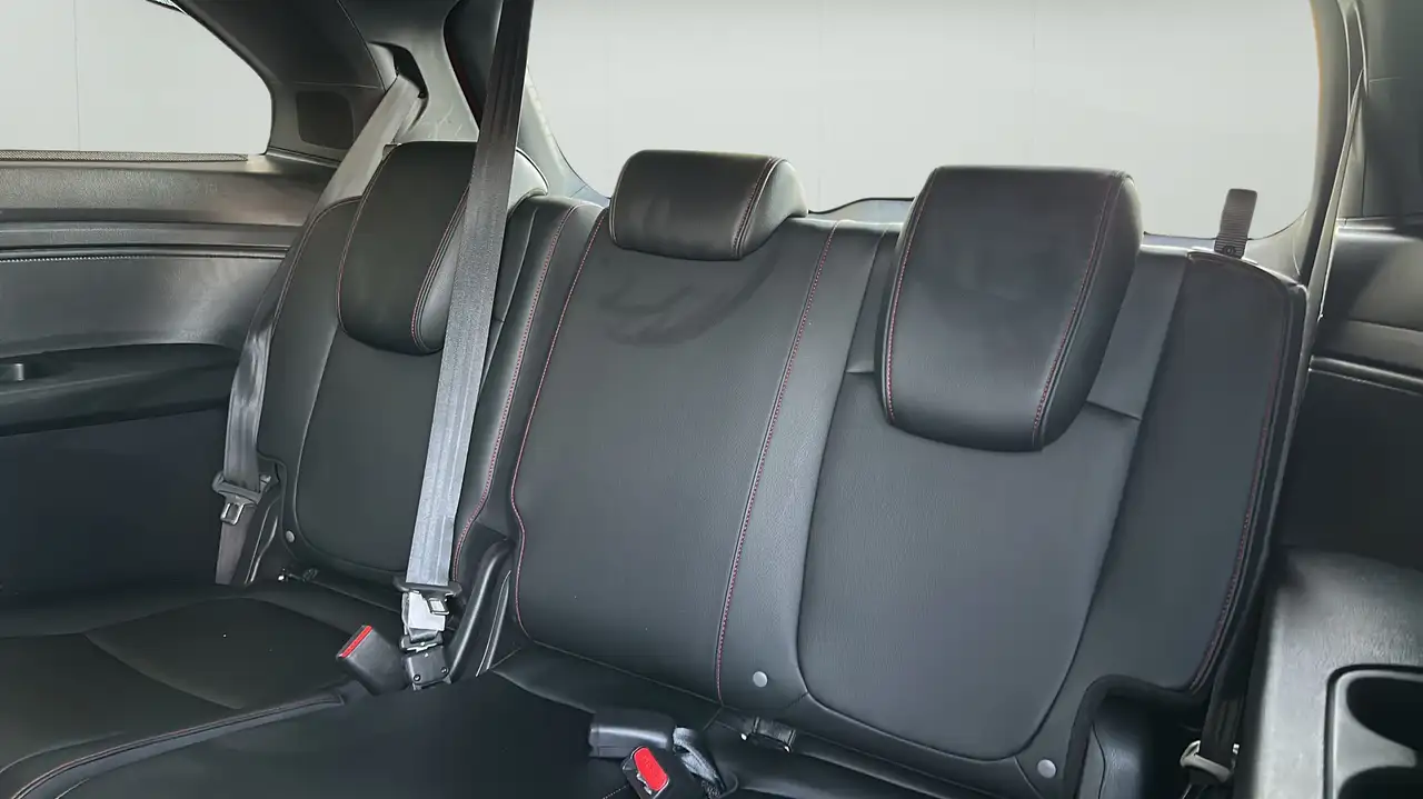 Honda Odyssey снимка Honda Odyssey