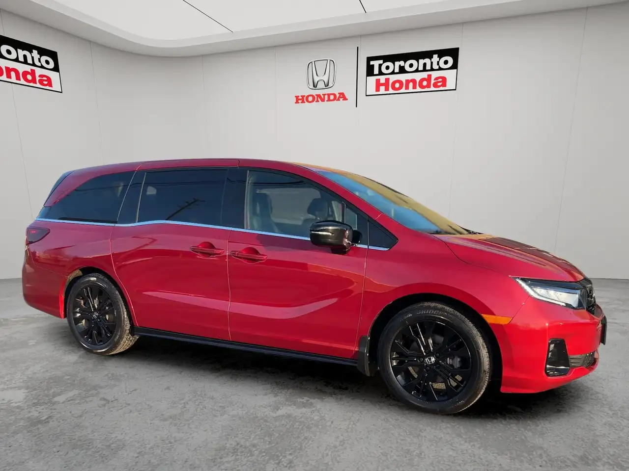 Honda Odyssey снимка Honda Odyssey