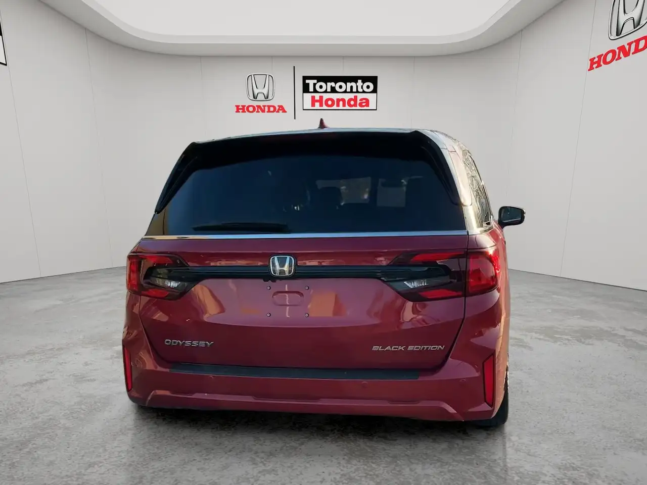 Honda Odyssey снимка Honda Odyssey