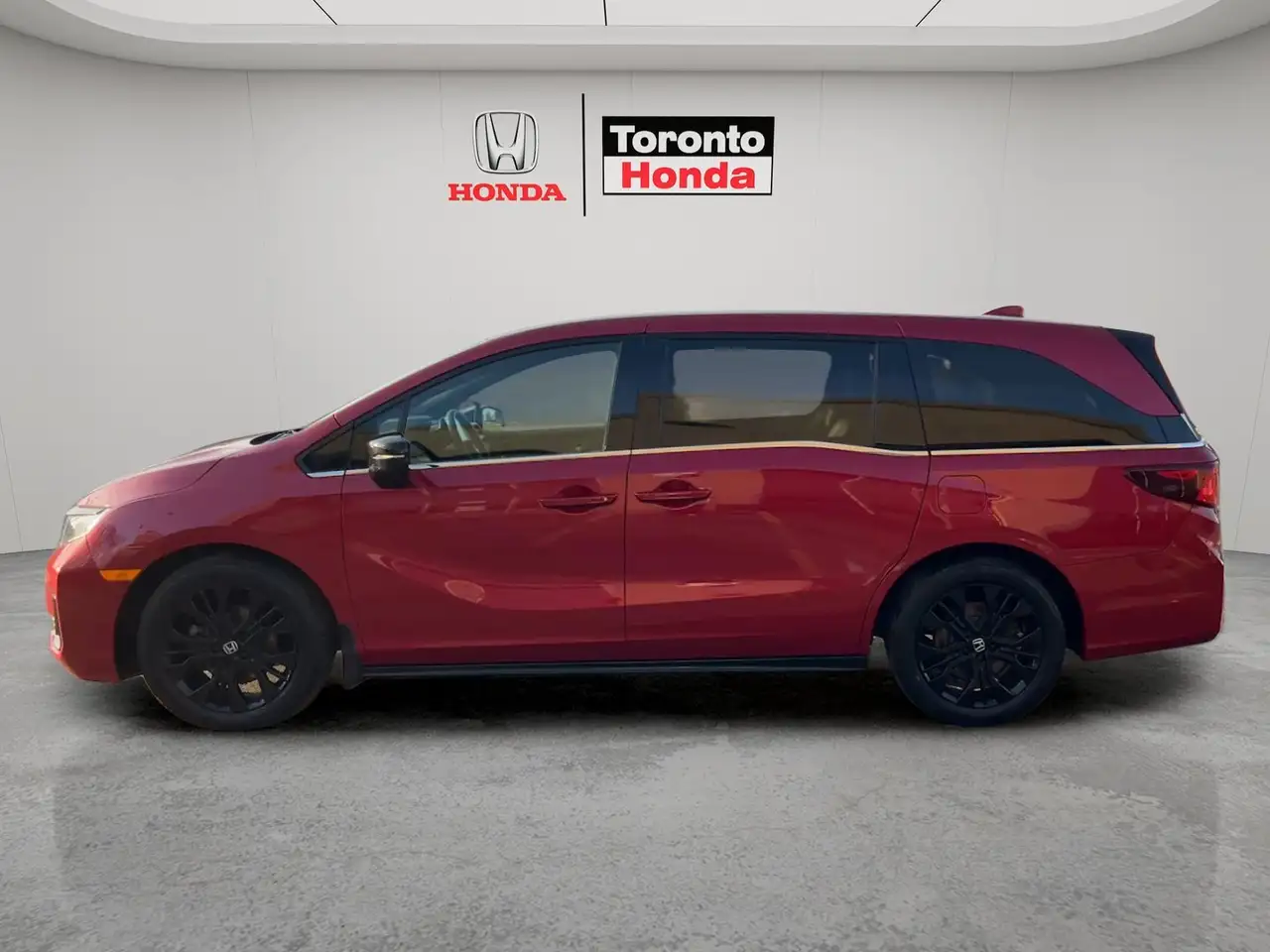 Honda Odyssey снимка Honda Odyssey