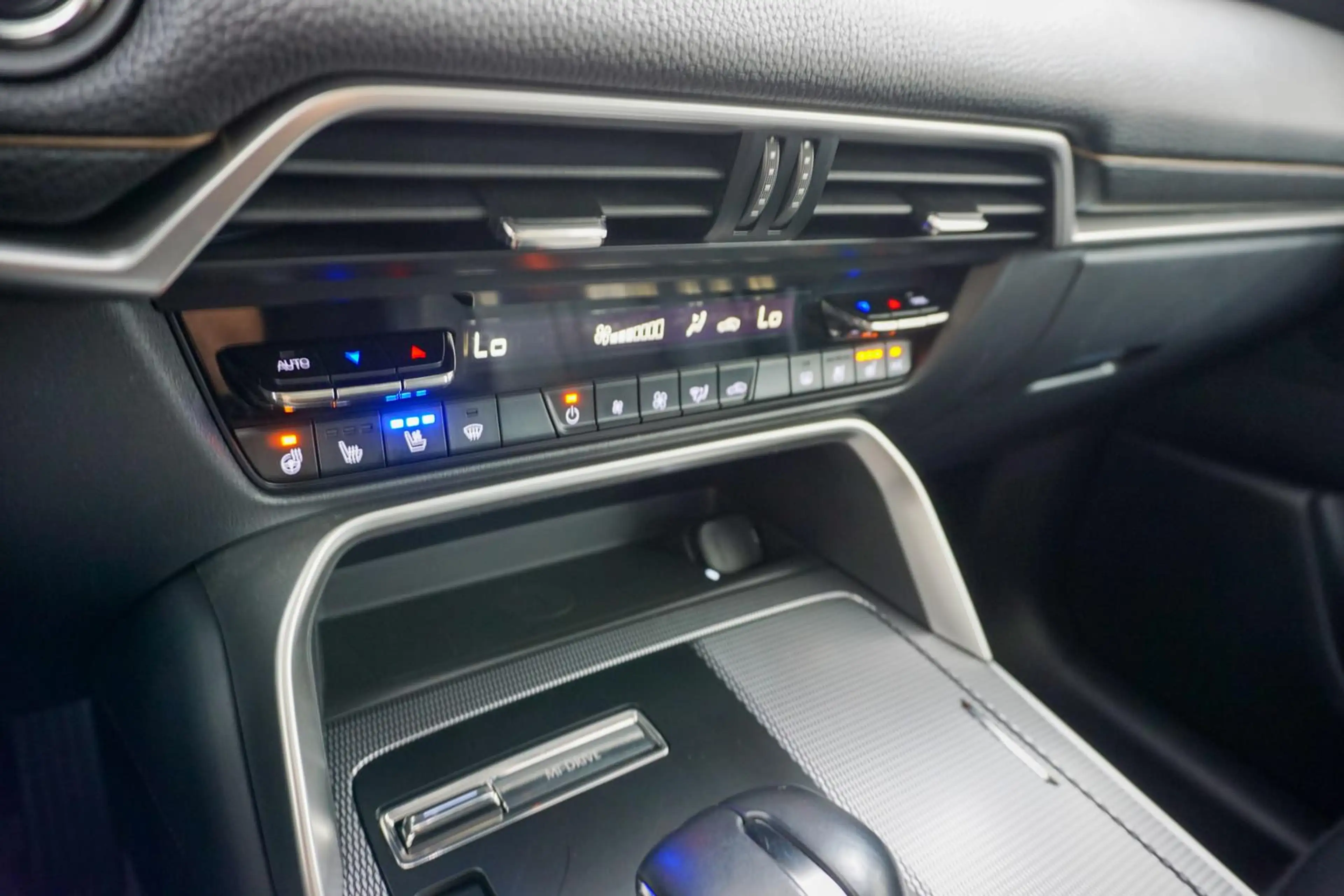 Mazda CX-60 Homura Hybrid AWD Pano Leder 360K ACC BOSE — photo 11