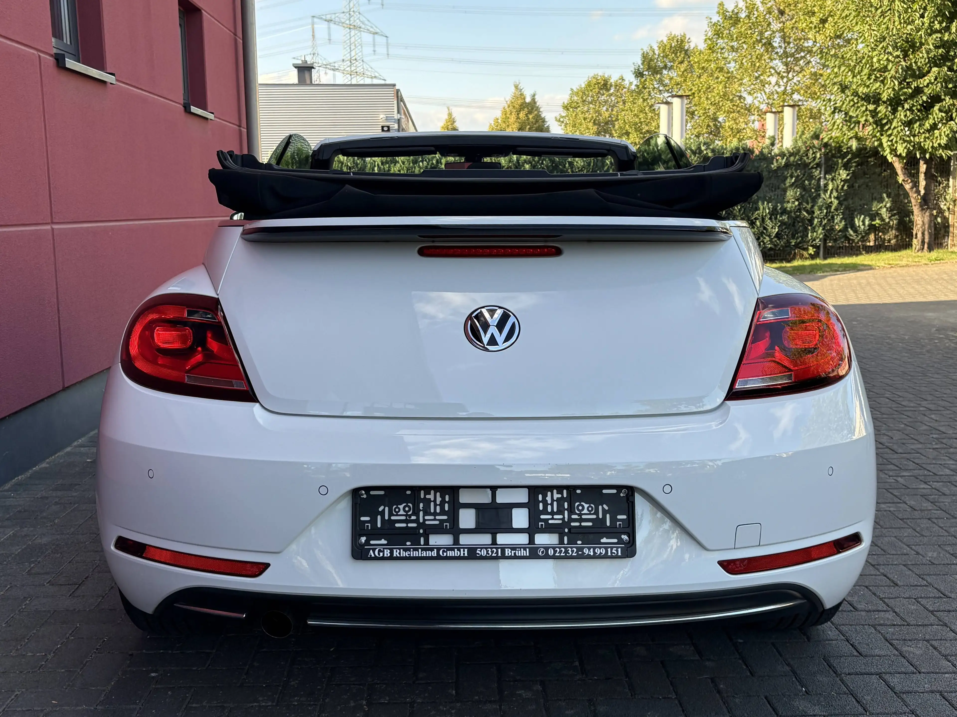 Volkswagen Beetle CABRIO 1.2 TSI BLUEMOTION TECH SONDERMODELL SOUND 1-HAND TOP* — photo 6