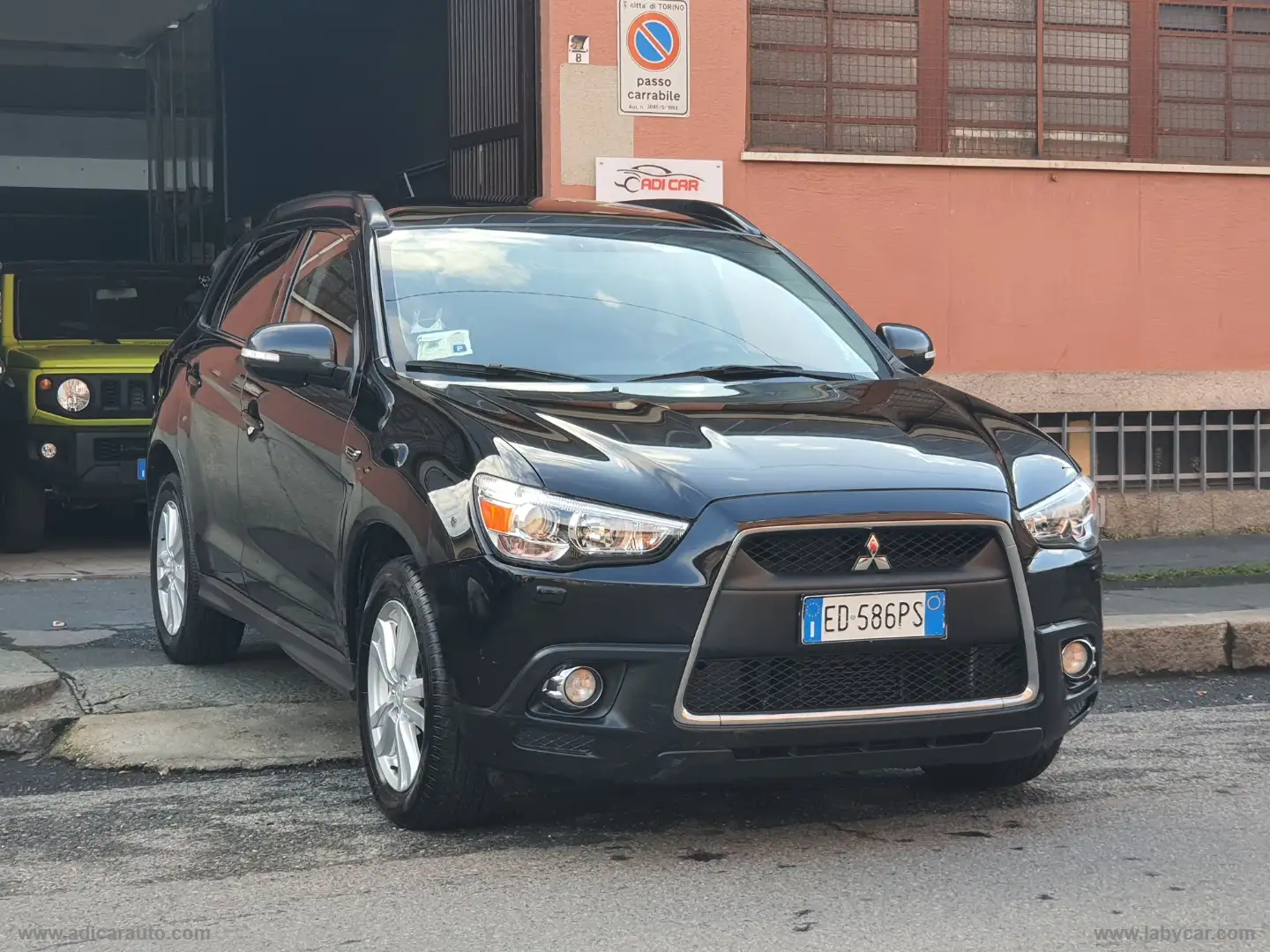 Mitsubishi ASX 1.8 DI-D 150 4WD Intense Panoramic Schwarz - 1