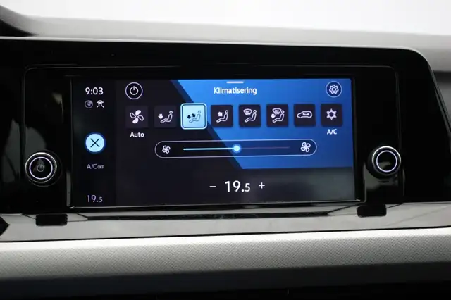 Volkswagen Golf view 24