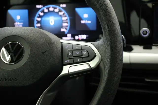 Volkswagen Golf view 20