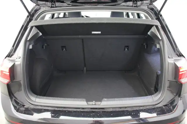 Volkswagen Golf view 11