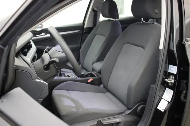 Volkswagen Golf view 9