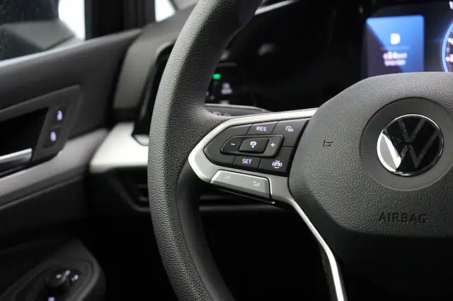 Volkswagen Golf view 7