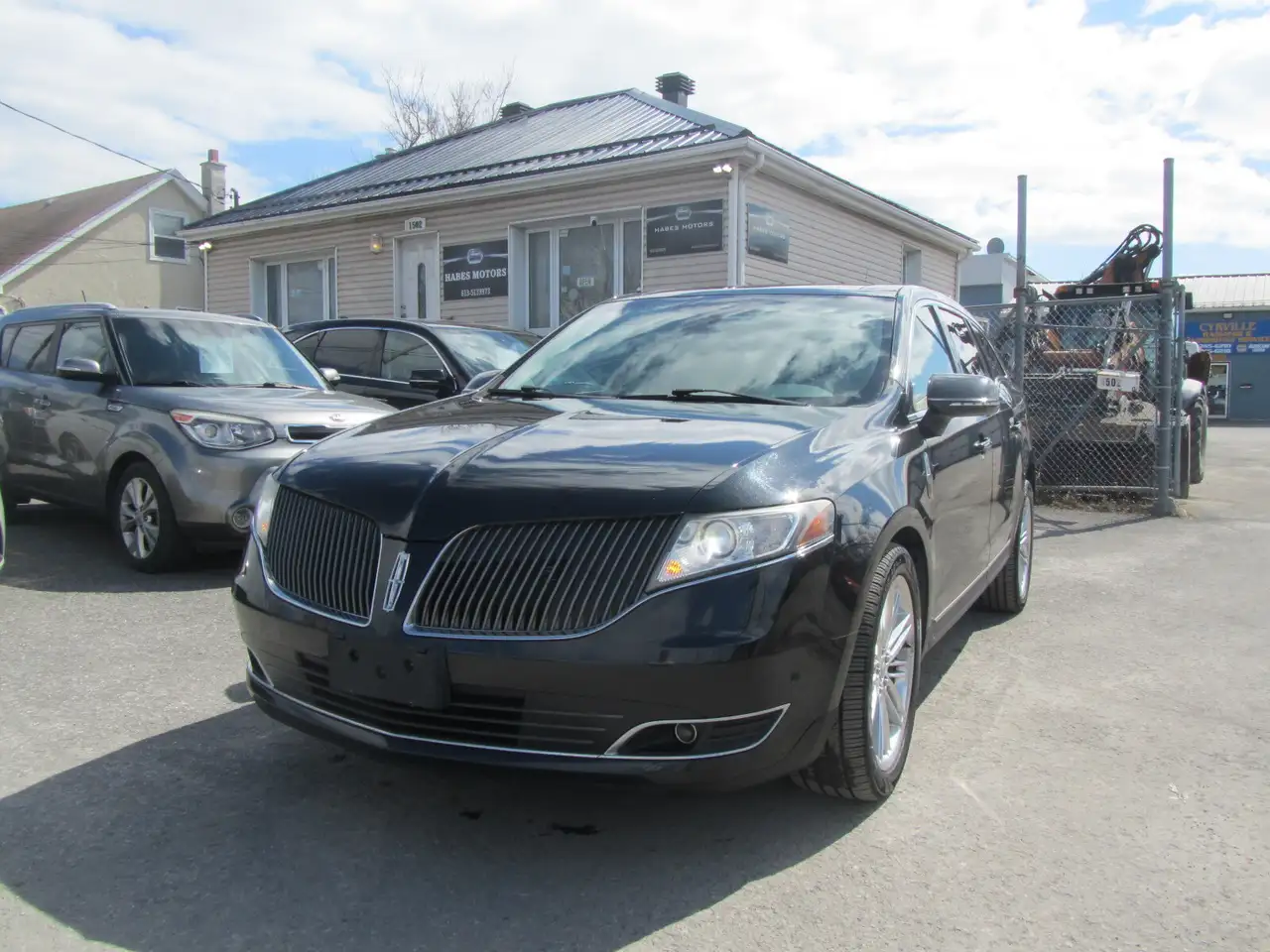 2013 Lincoln MKT