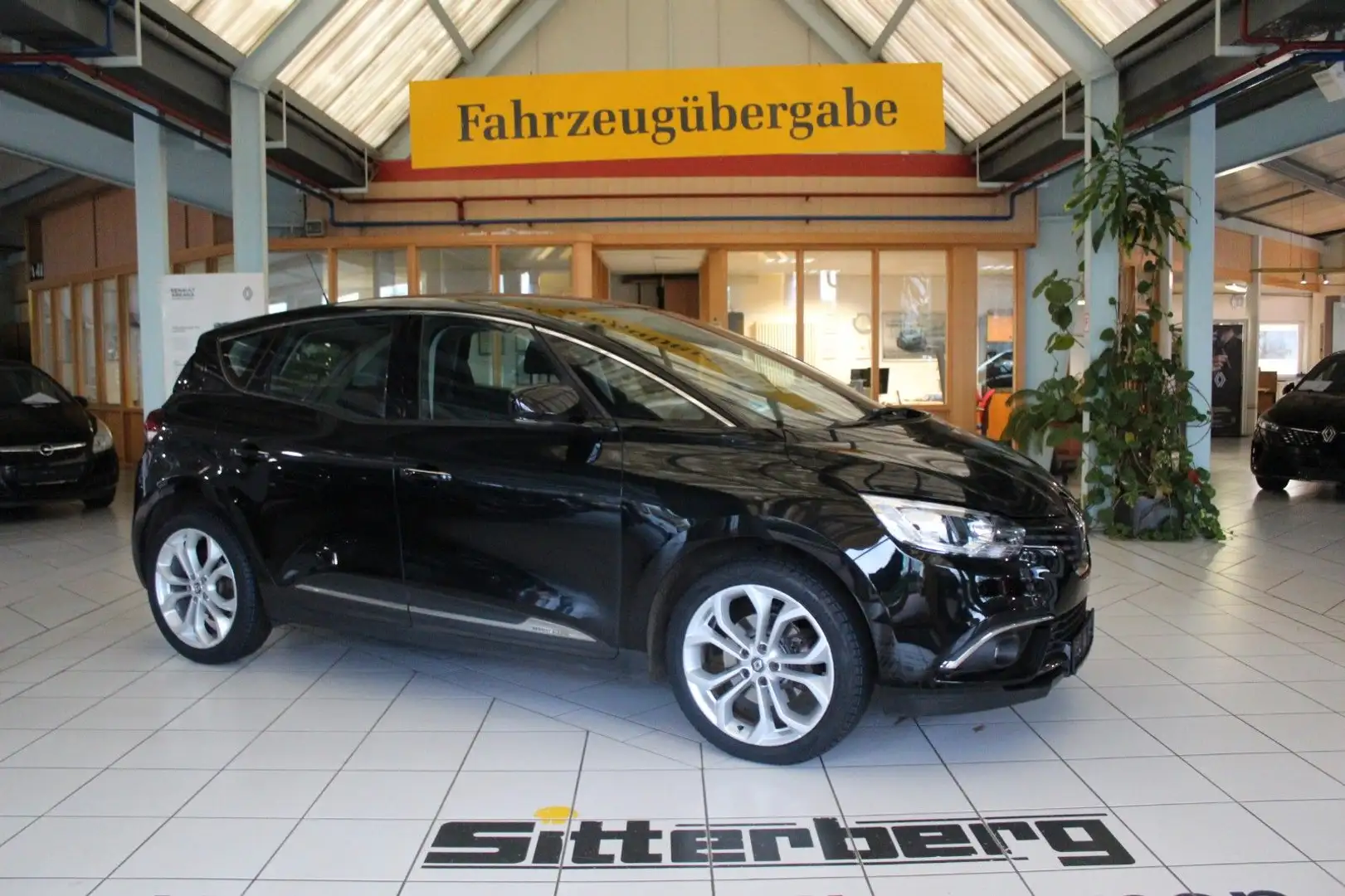 Renault Scenic IV Experience ENERGY TCe 115 Schwarz - 1