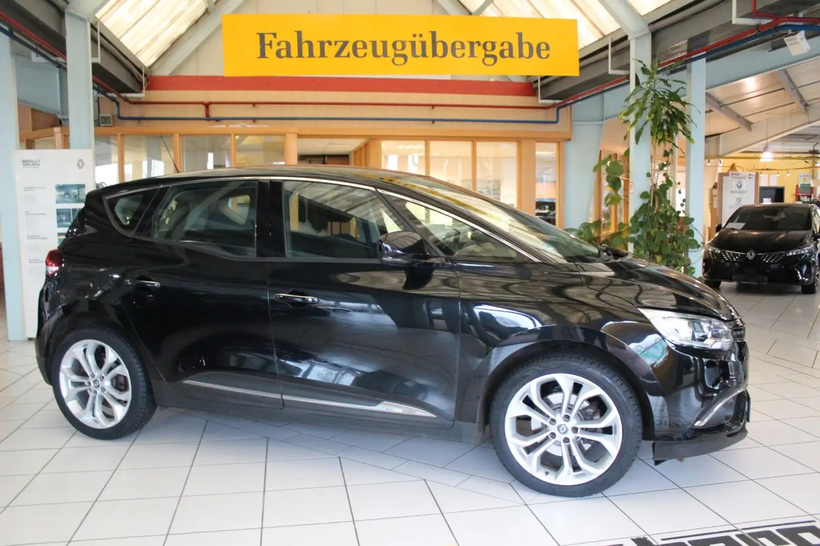 Renault Scenic IV Experience ENERGY TCe 115 Schwarz - 2