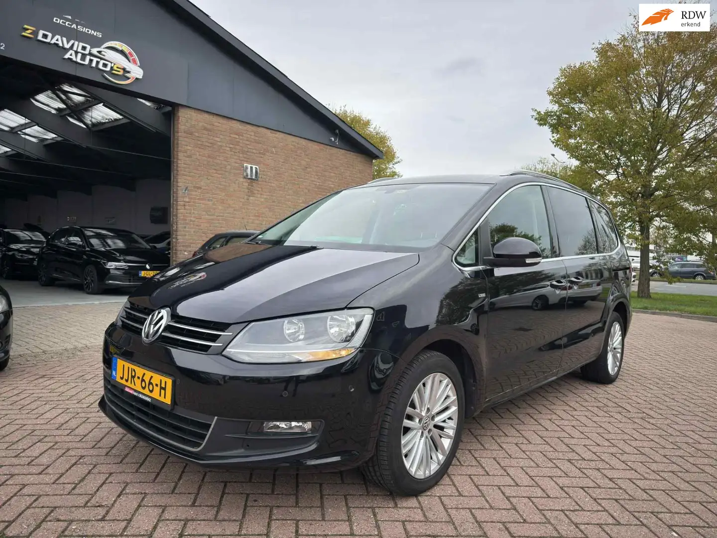 Volkswagen Sharan 1.4 TSI Highline 7p. Automaat-Carplay- stoelver Zwart - 1