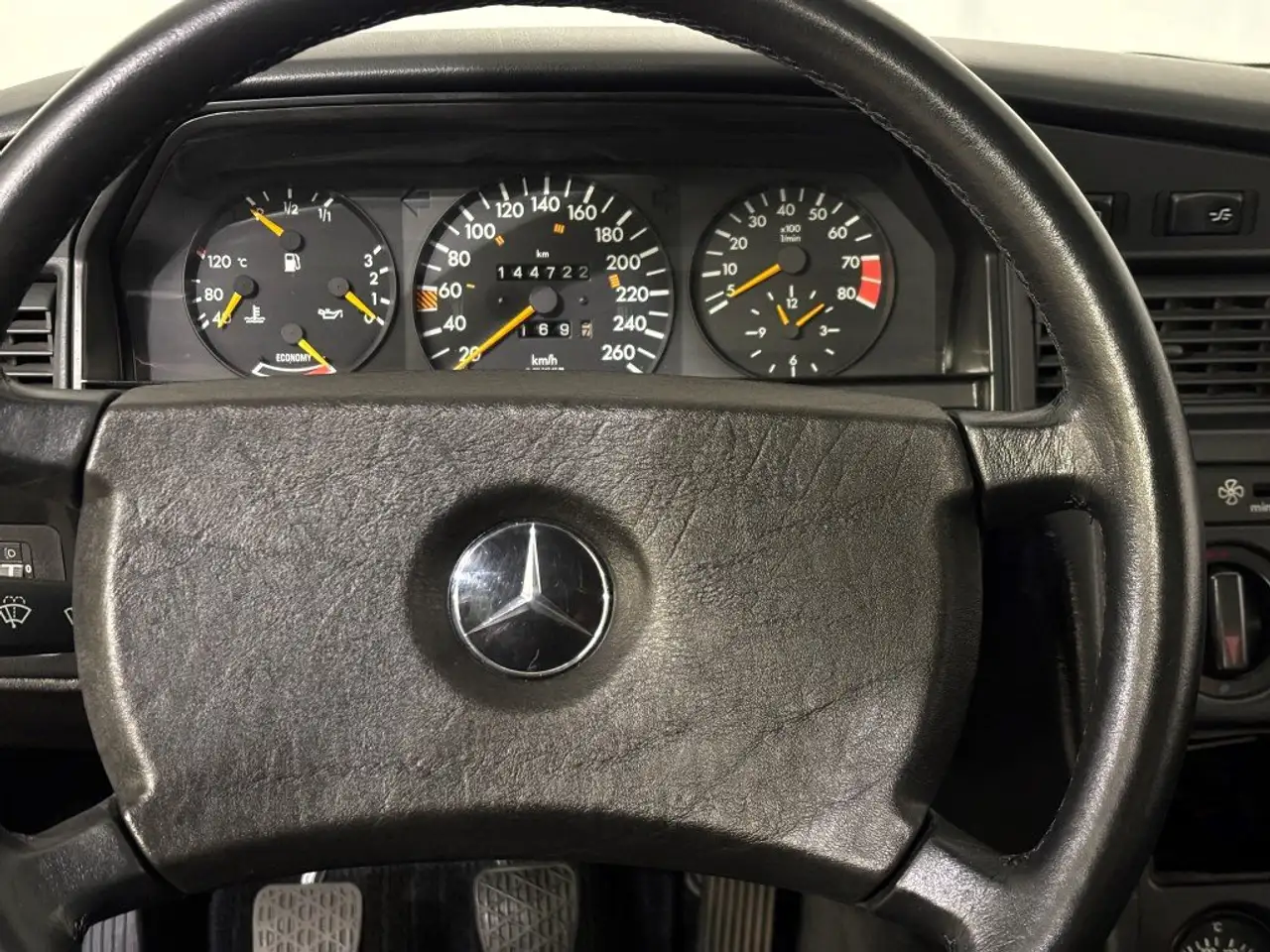 Mercedes-Benz 190 E 2,3 - 16, foto 10