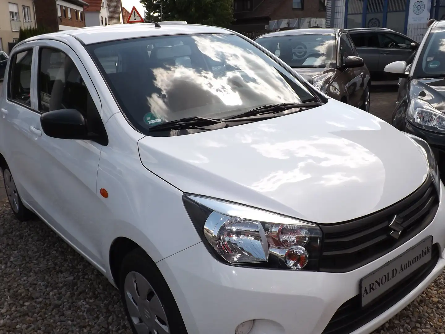 Suzuki Celerio Basis // 63.500 Km // Klima // 5 - türig // Blanco - 2