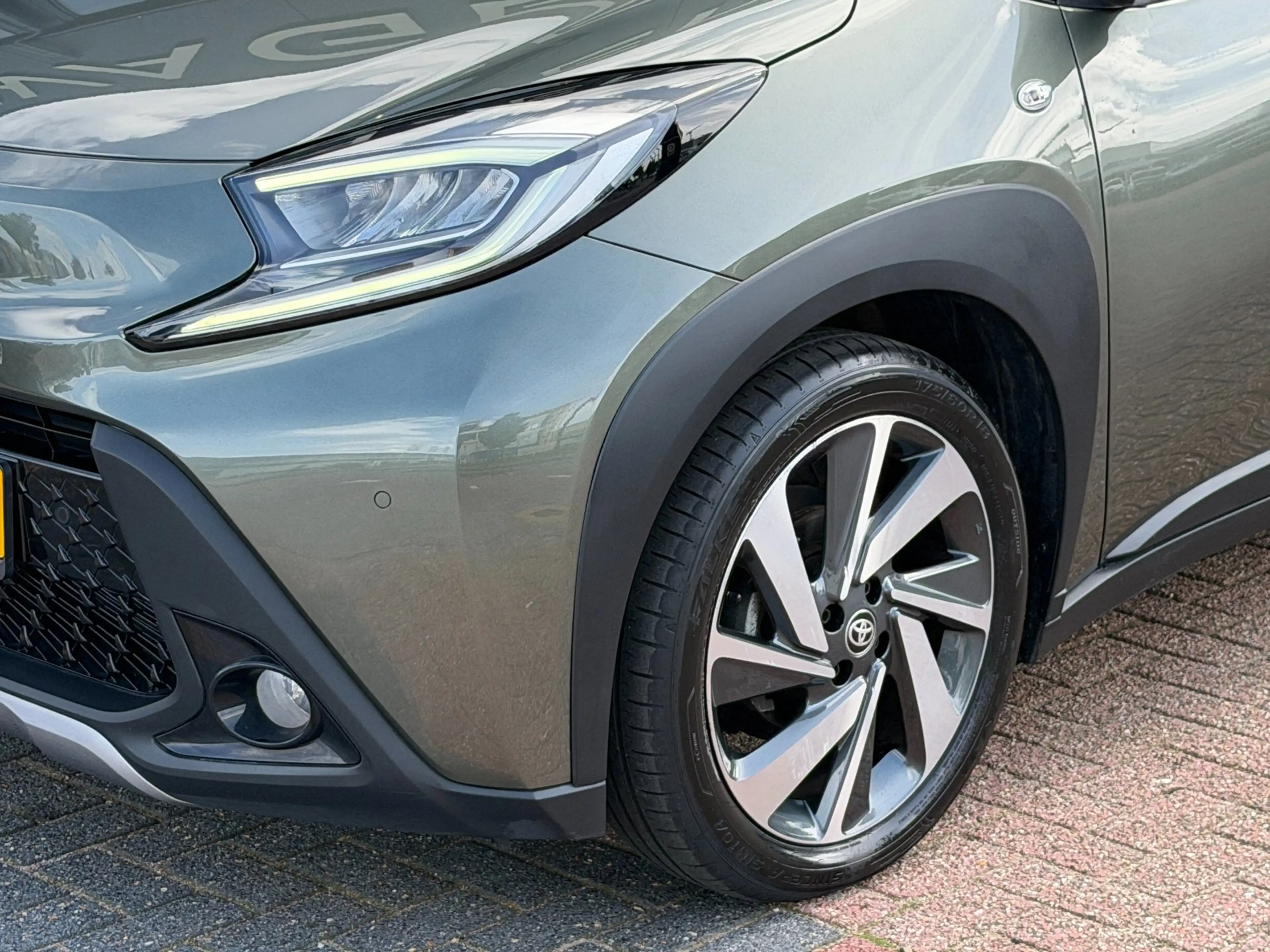 Toyota Aygo X 1.0 VVT-i S-CVT Envy AUT|ACC|Stoelvw|Opendak — photo 4