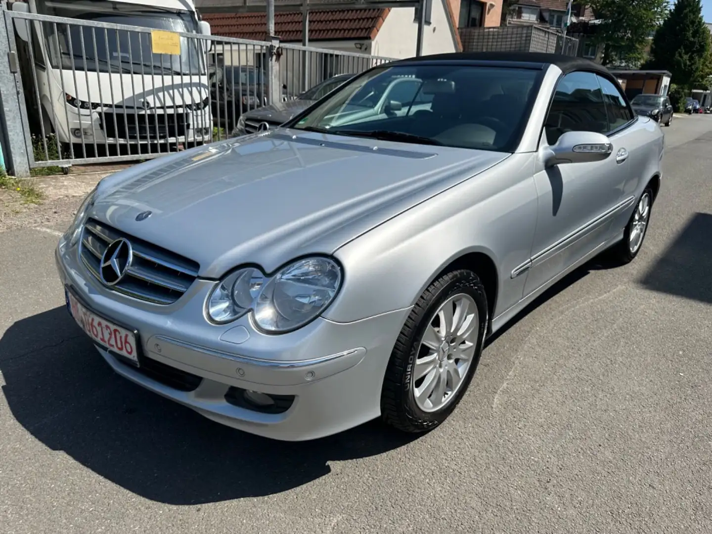 Mercedes-Benz CLK 280 *SERVICE+TÜV NEU*NAVI*LEDER*PDC Zilver - 1