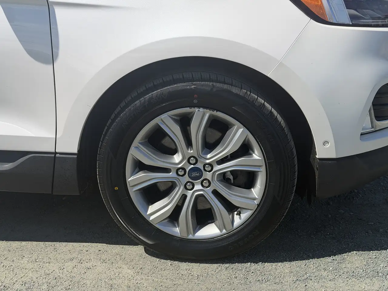 Ford Edge снимка Ford Edge