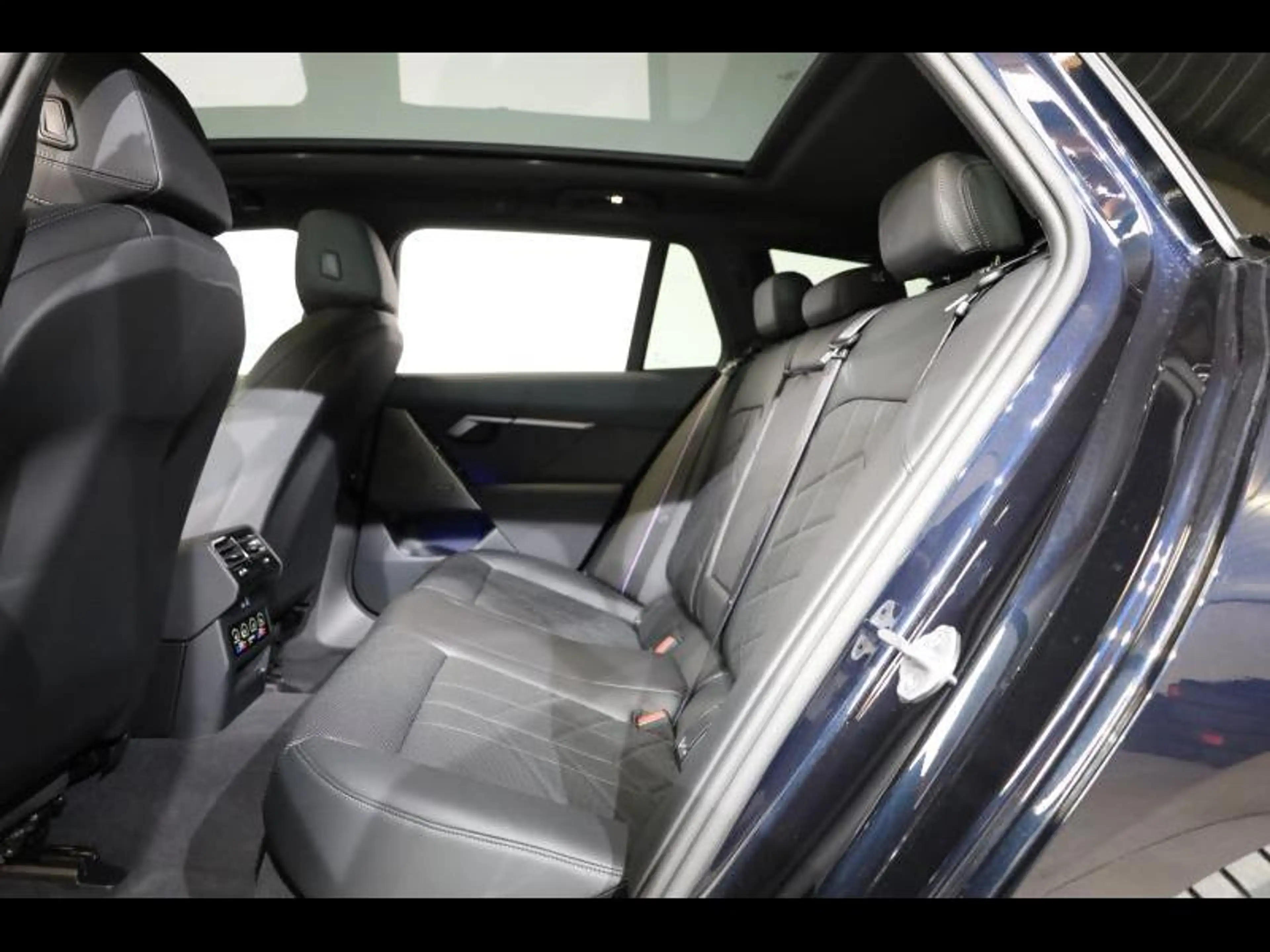 BMW 520 i Touring Kit M Sport — photo 10