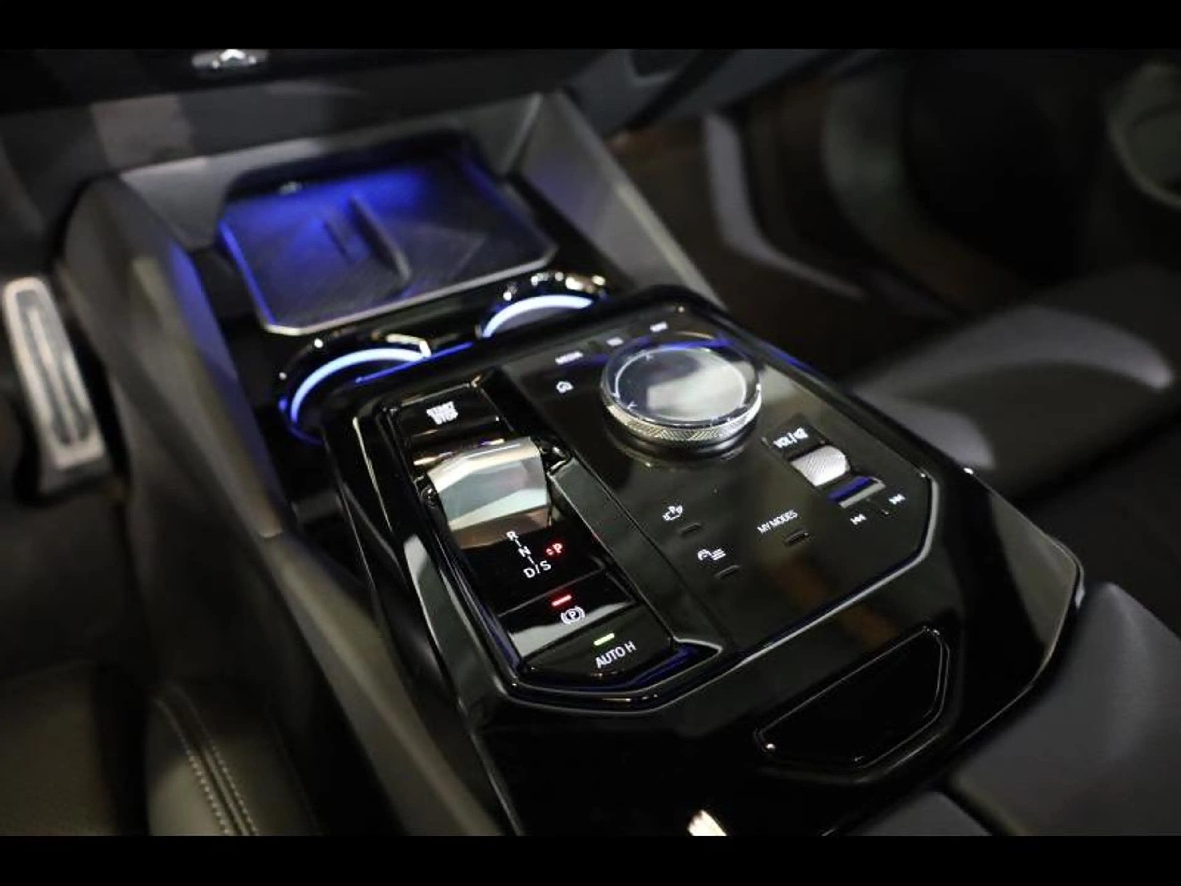 BMW 520 i Touring Kit M Sport — photo 12