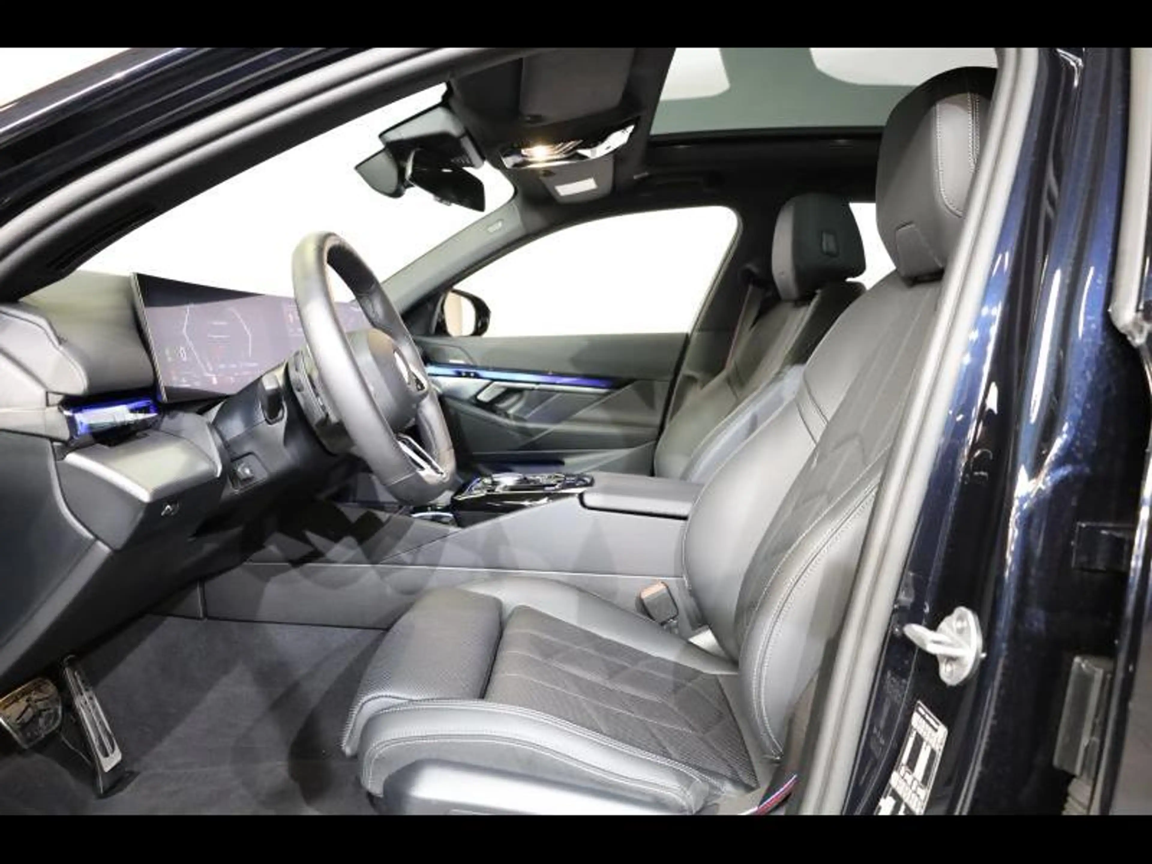 BMW 520 i Touring Kit M Sport — photo 9