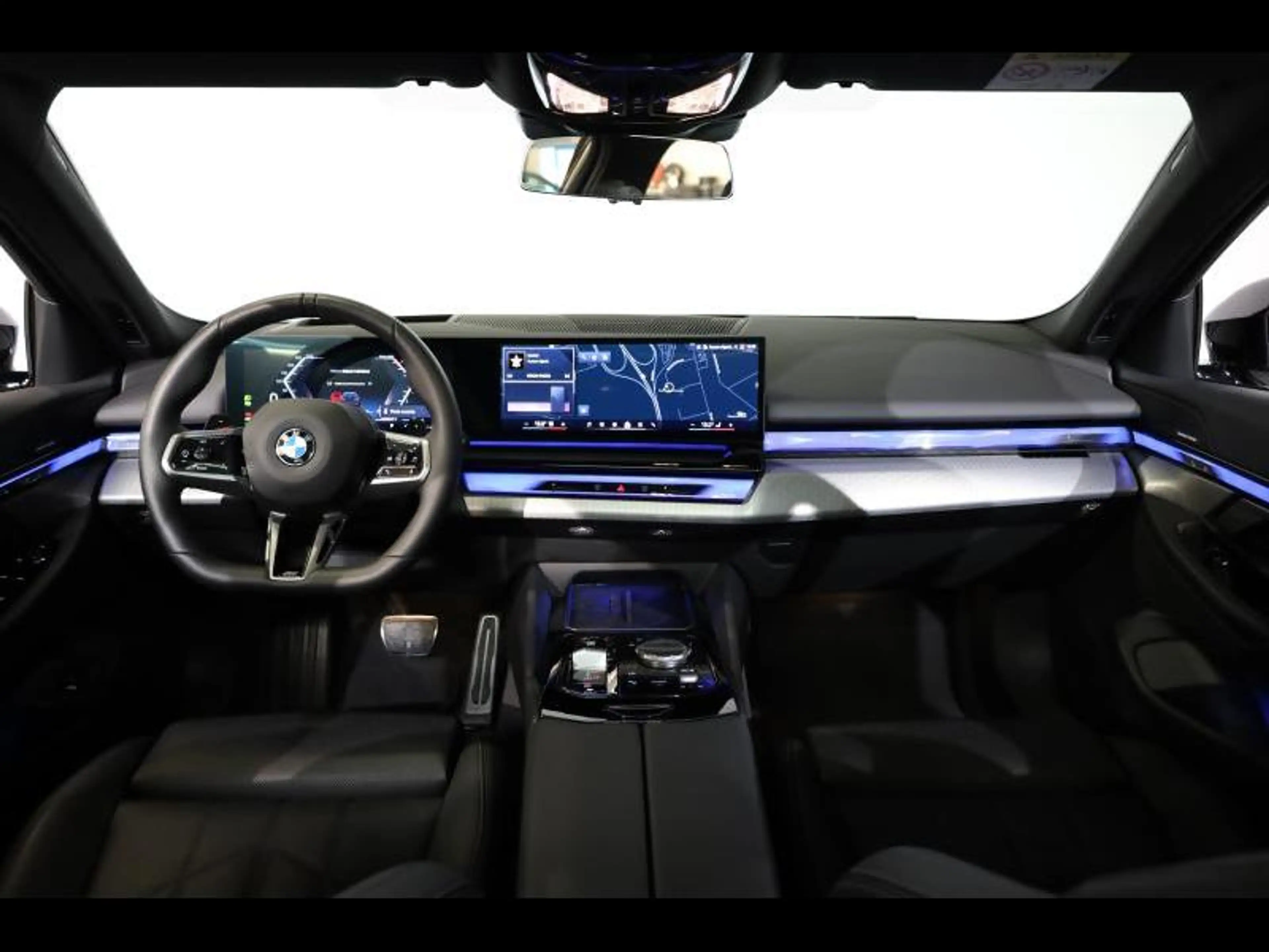BMW 520 i Touring Kit M Sport — photo 7