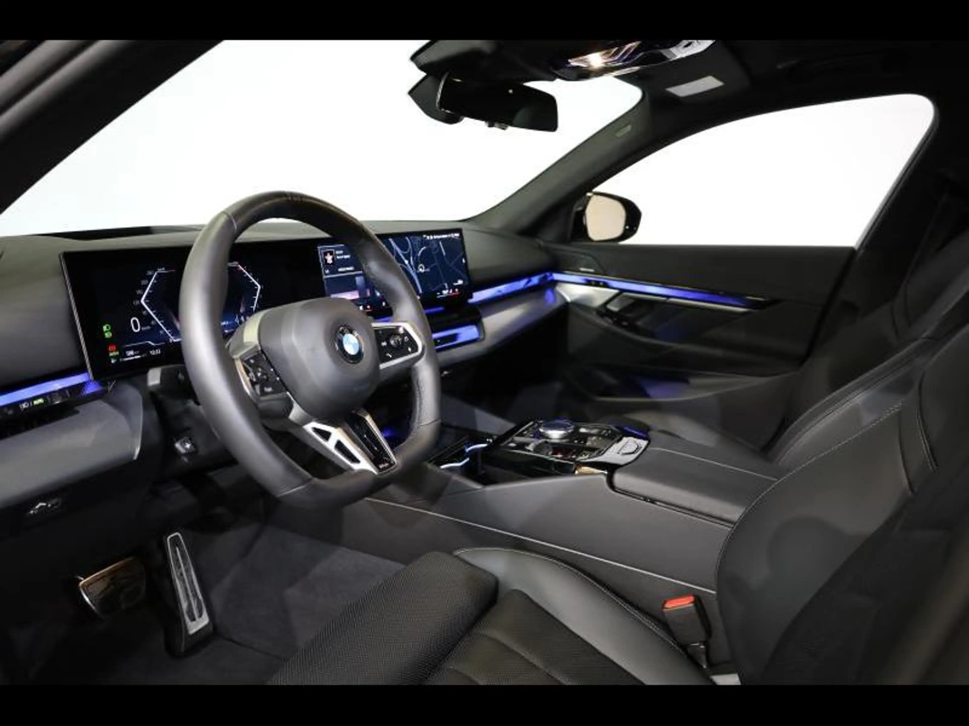 BMW 520 i Touring Kit M Sport — photo 6
