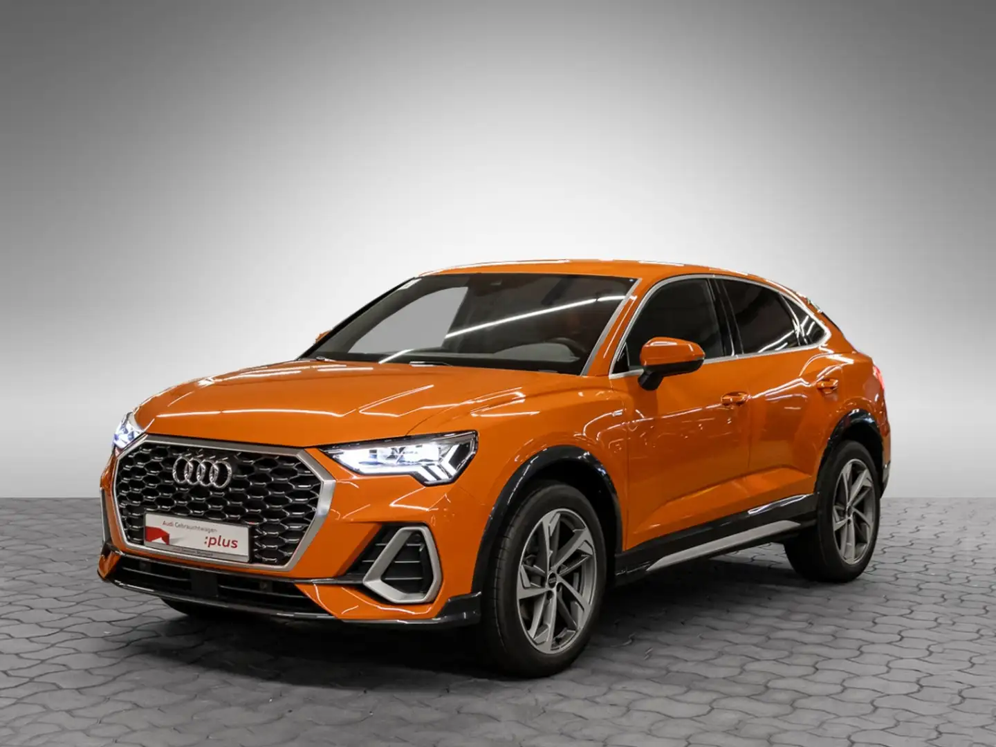 Audi Q3 Sportback S line 35 TFSI S tronic AHK SHZ VC Orange - 2