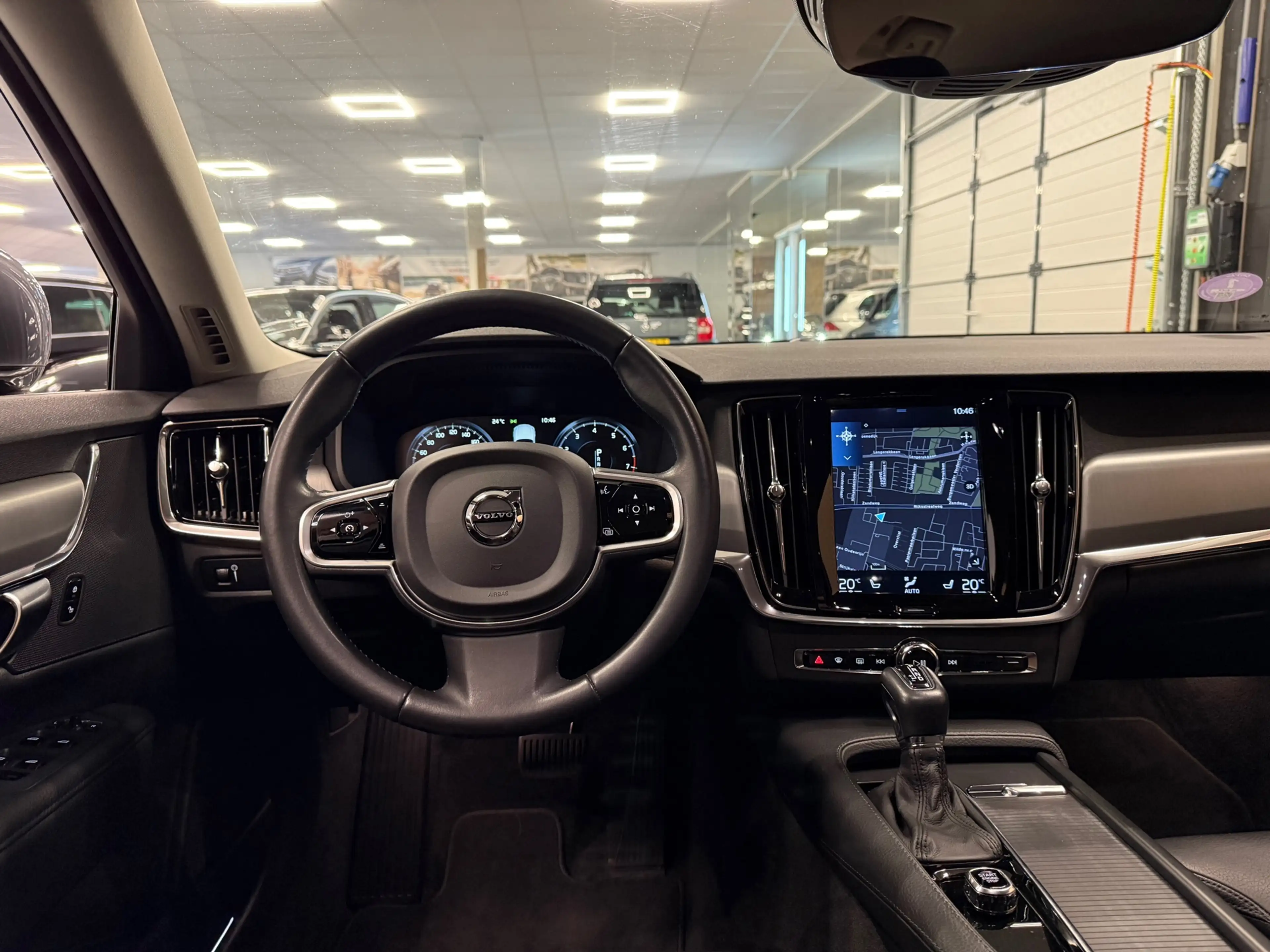Volvo V90 2.0 T5 90th Anniversary Edition * Automaat / Trekh — photo 21