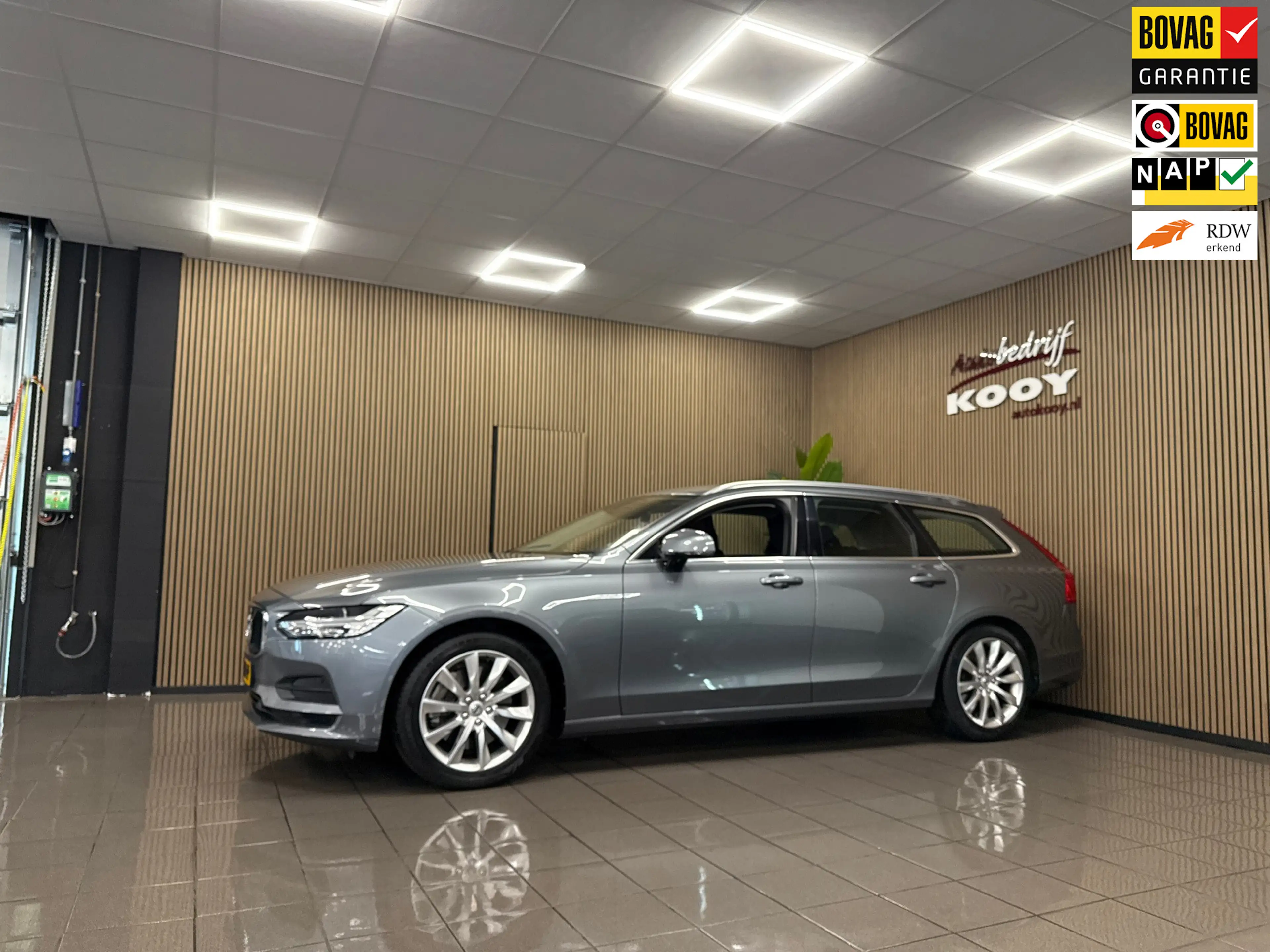 Volvo V90 2.0 T5 90th Anniversary Edition * Automaat / Trekh
